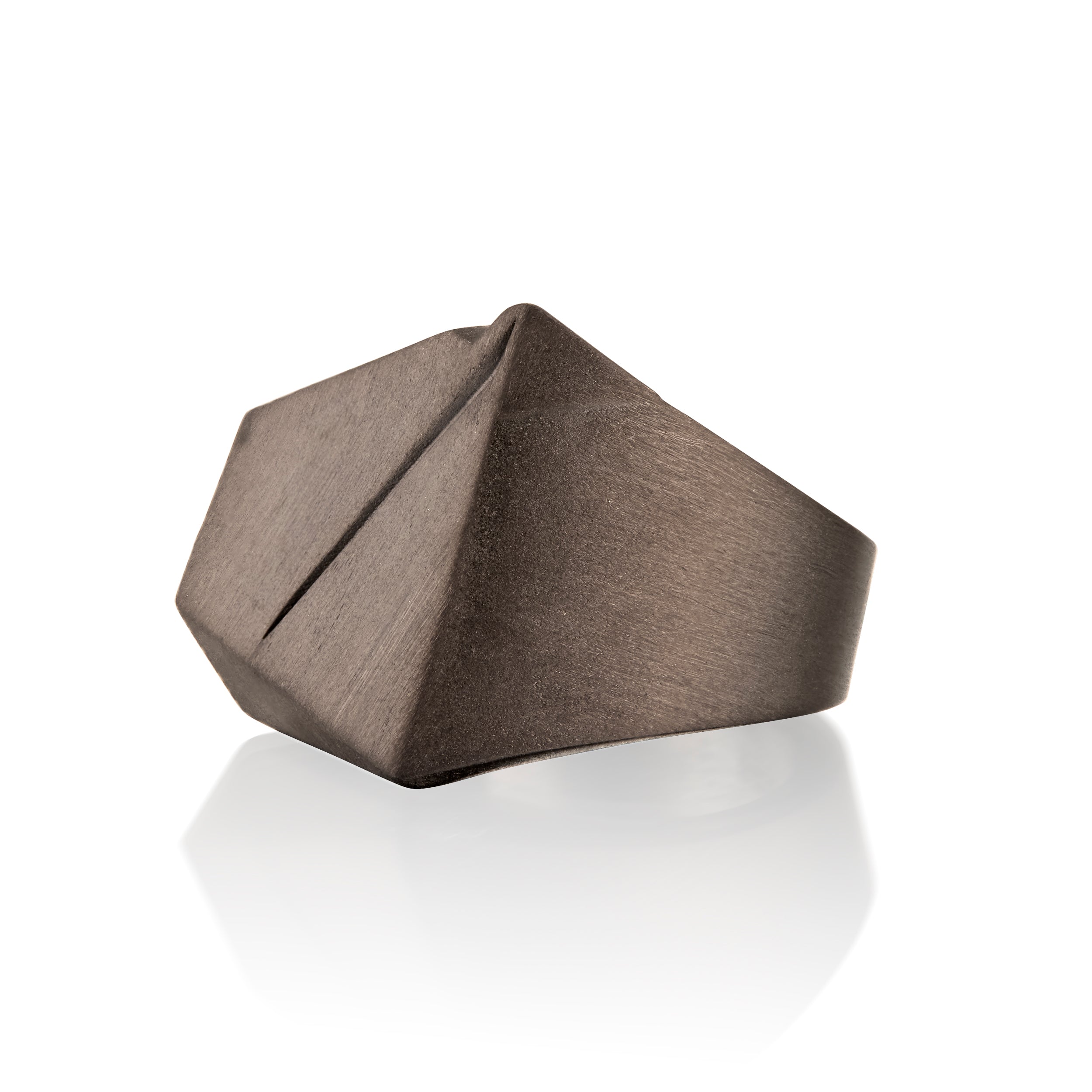 SCAR / 01 Peak Ring – Gold Black Edition