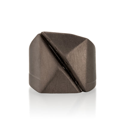 Black Geometric ring in 14k Gold on a white background